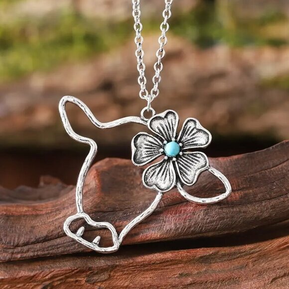 Jewelry - NEW Vintage Western Style Bull Head Necklace with Turquoise, Cowgirl Aesthetic